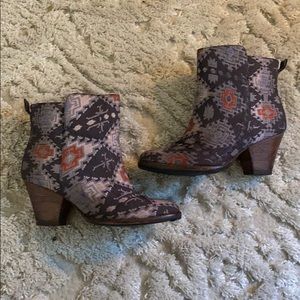 Ella Moss Textured Leather Booties